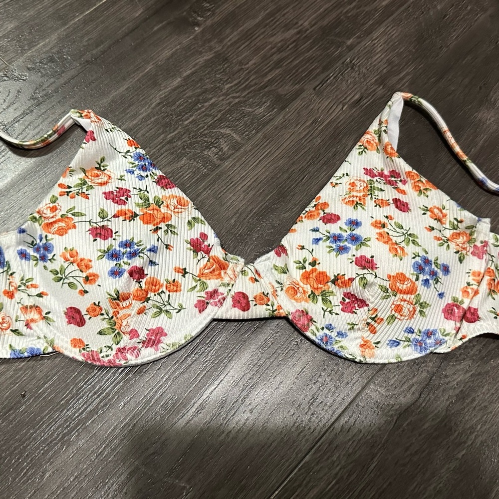 Floral bikini top